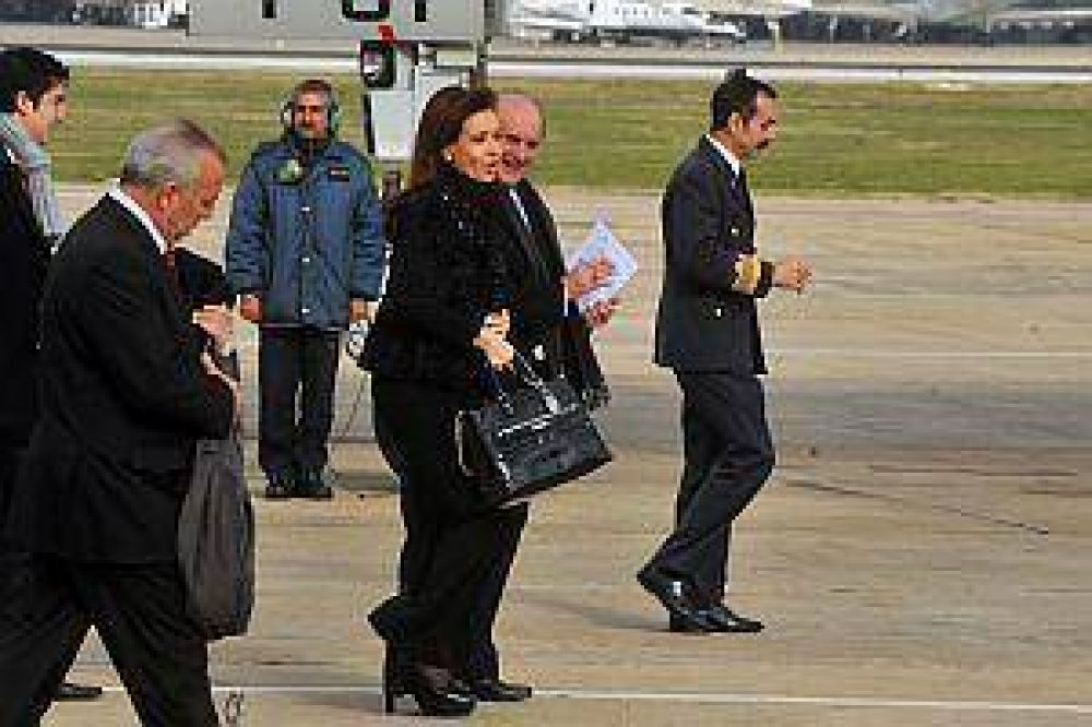 Cristina viaj� a Santa Cruz por el fin de semana