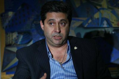 Daniel Angelici le contest� a Juan Rom�n Riquelme: 