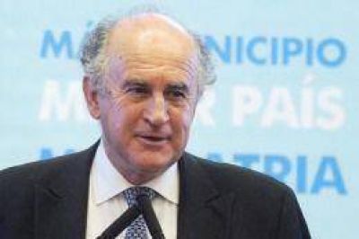 Parrilli critic� a Clar�n e Infobae por 