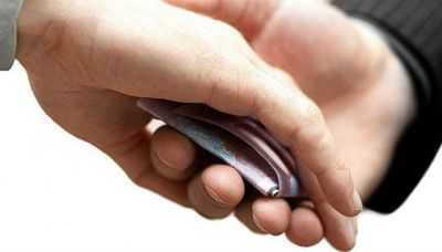 Un comisario preso por pedir coima