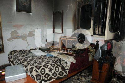 Se incendi� una casa en B� Candioti Norte