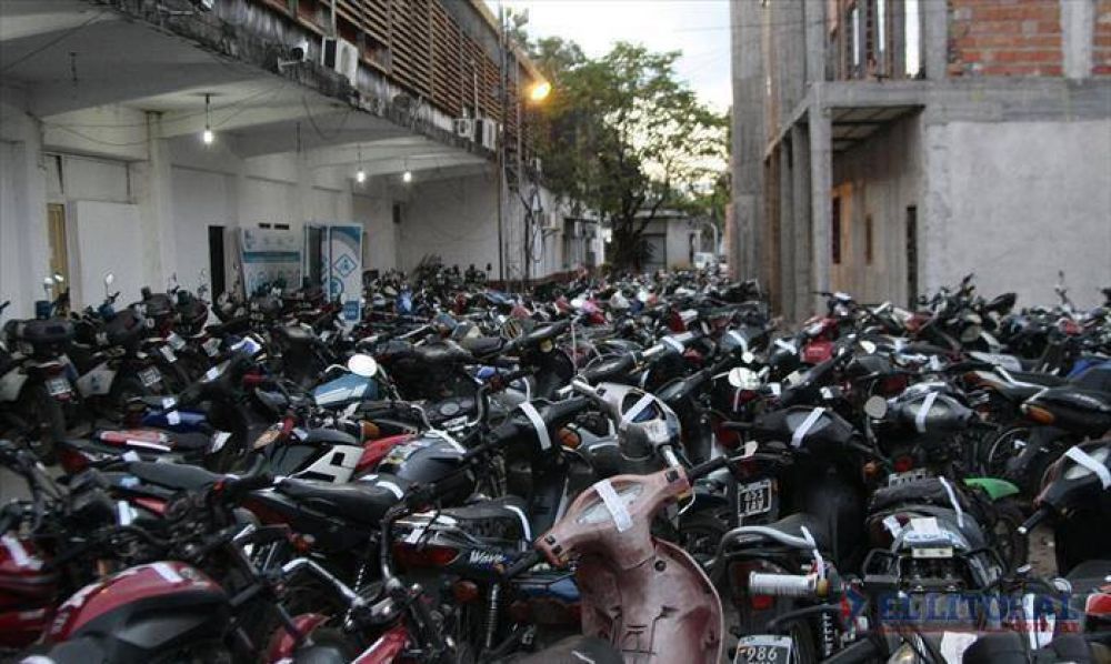 Remates: alistan las intimaciones para los veh�culos abandonados