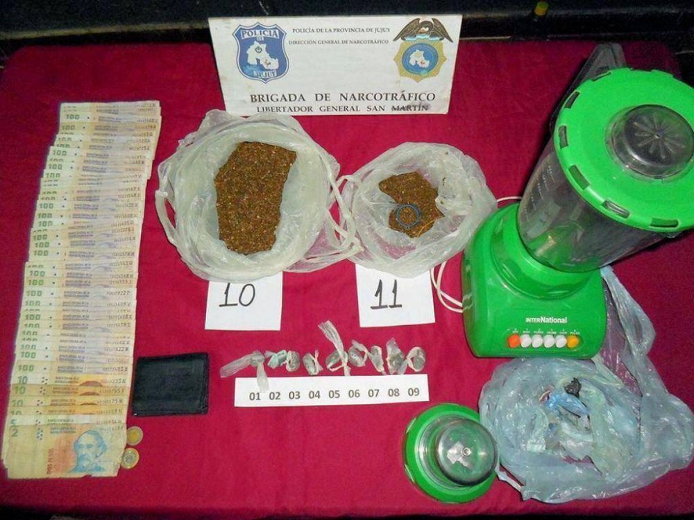 Desbaratan bocas de expendio de drogas en Yuto