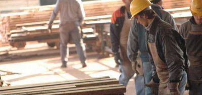 Zona Norte: trabajadores de la industria maderera en estado de alerta, piden al gobierno atenci�n sobre la crisis del sector