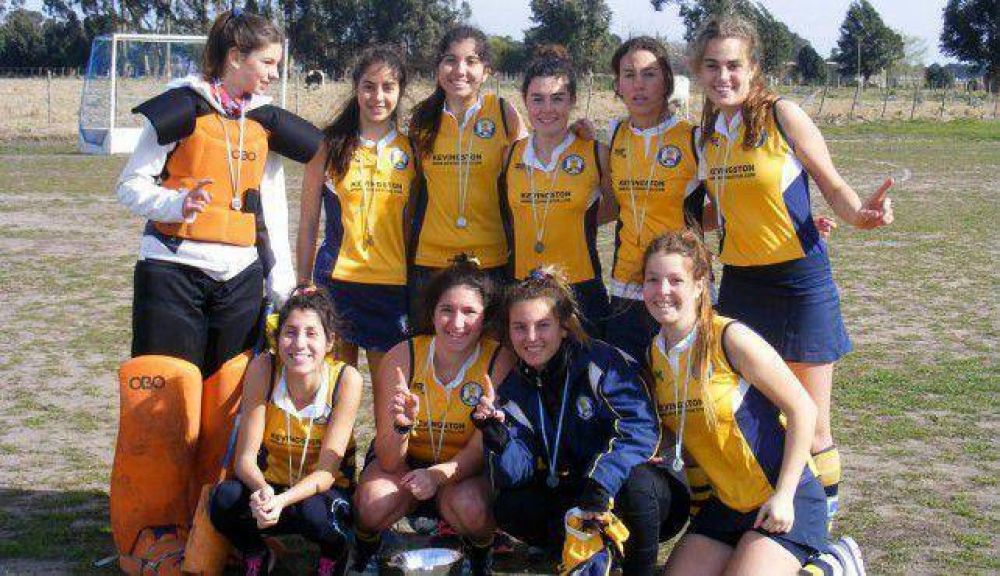 Aramberri entreg� premios por la Liga Municipal de H�ckey