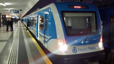 La Presidente y el ministro Randazzo reciben los �ltimos trenes nuevos del Sarmiento