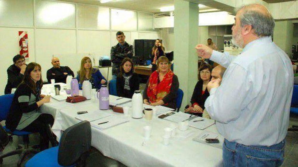 Educaci�n trabaja en crear una nueva escuela secundaria t�cnica en Comodoro