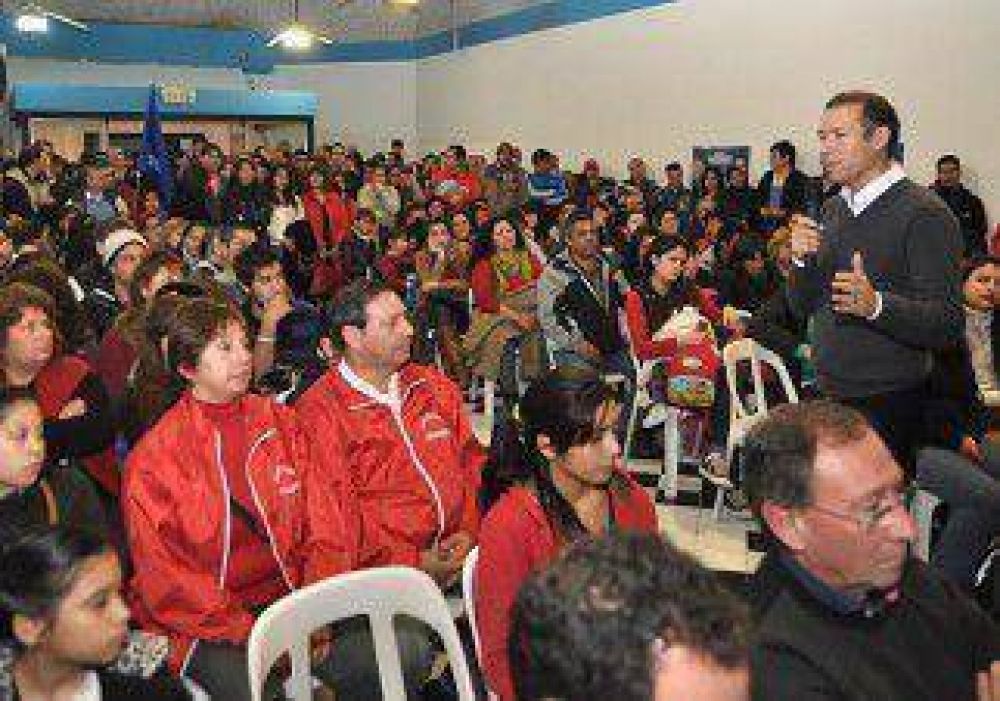 Oficializaron a los candidatos de la lista Azul del MPN 