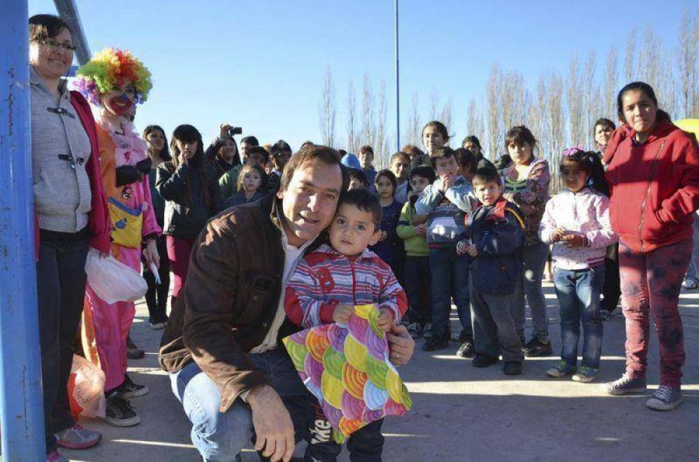 El intendente Soria en los festejos del Dia del Ni�o