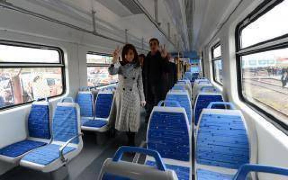 Cristina y Randazzo reciben los ltimos trenes del Sarmiento