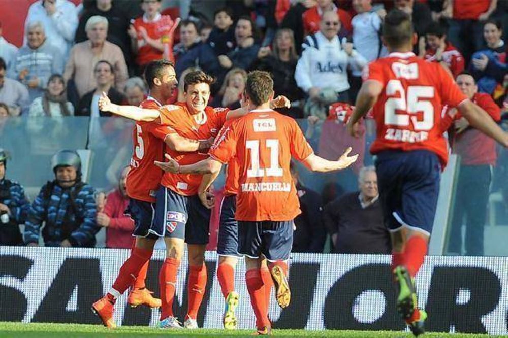 Independiente gole� 3 a 0 a Atl�tico de Rafaela en su regreso a la Primera Divisi�n