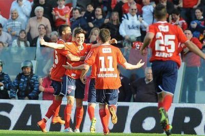 Independiente gole� 3 a 0 a Atl�tico de Rafaela en su regreso a la Primera Divisi�n