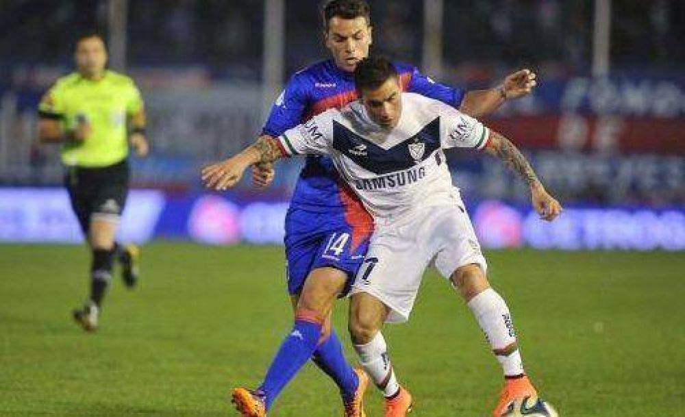 Tigre cay� ante Velez