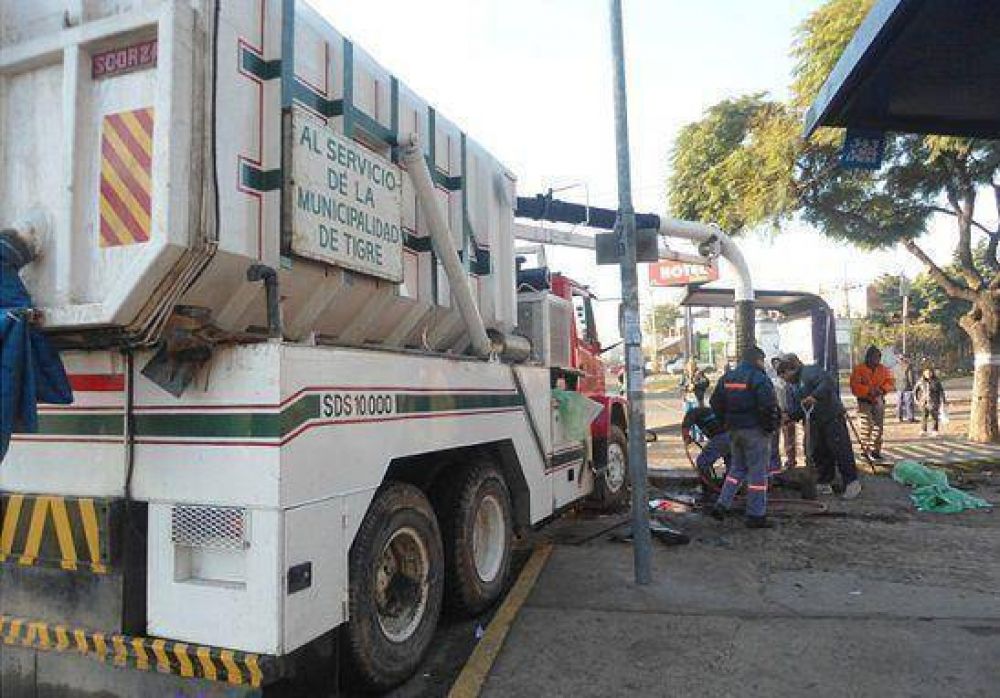 El Municipio realiz� limpieza de desag�es en Troncos del Talar