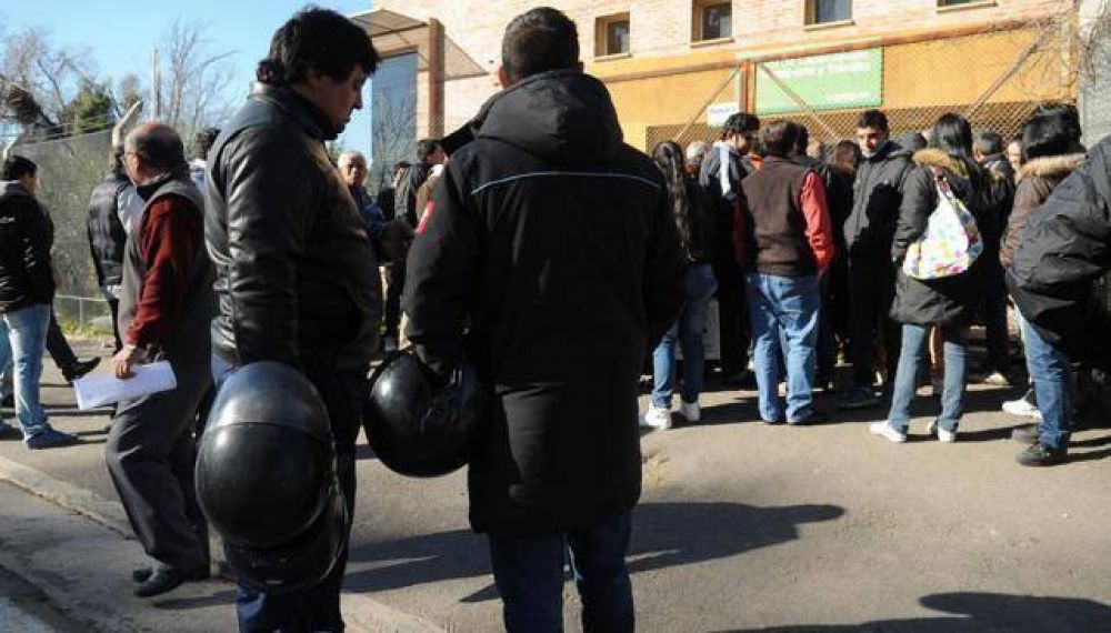 Habr� nuevos sitios para renovar carn�s de motos de otros municipios
