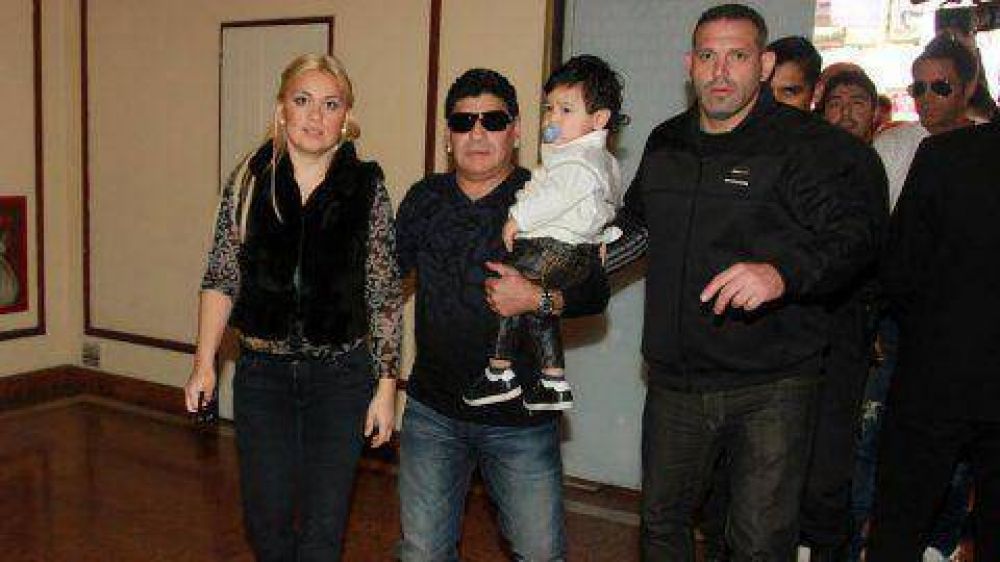 Ver�nica Ojeda justific� el cachetazo de Maradona: 