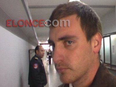 Actis fue procesado por �homicidio agravado por el v�nculo� y su defensa tramita la excarcelaci�n