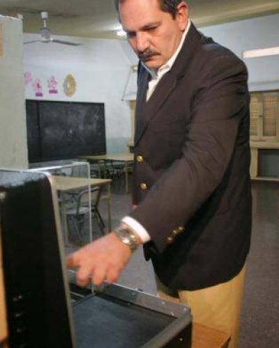 El alperovichismo no �apurar� el voto electr�nico