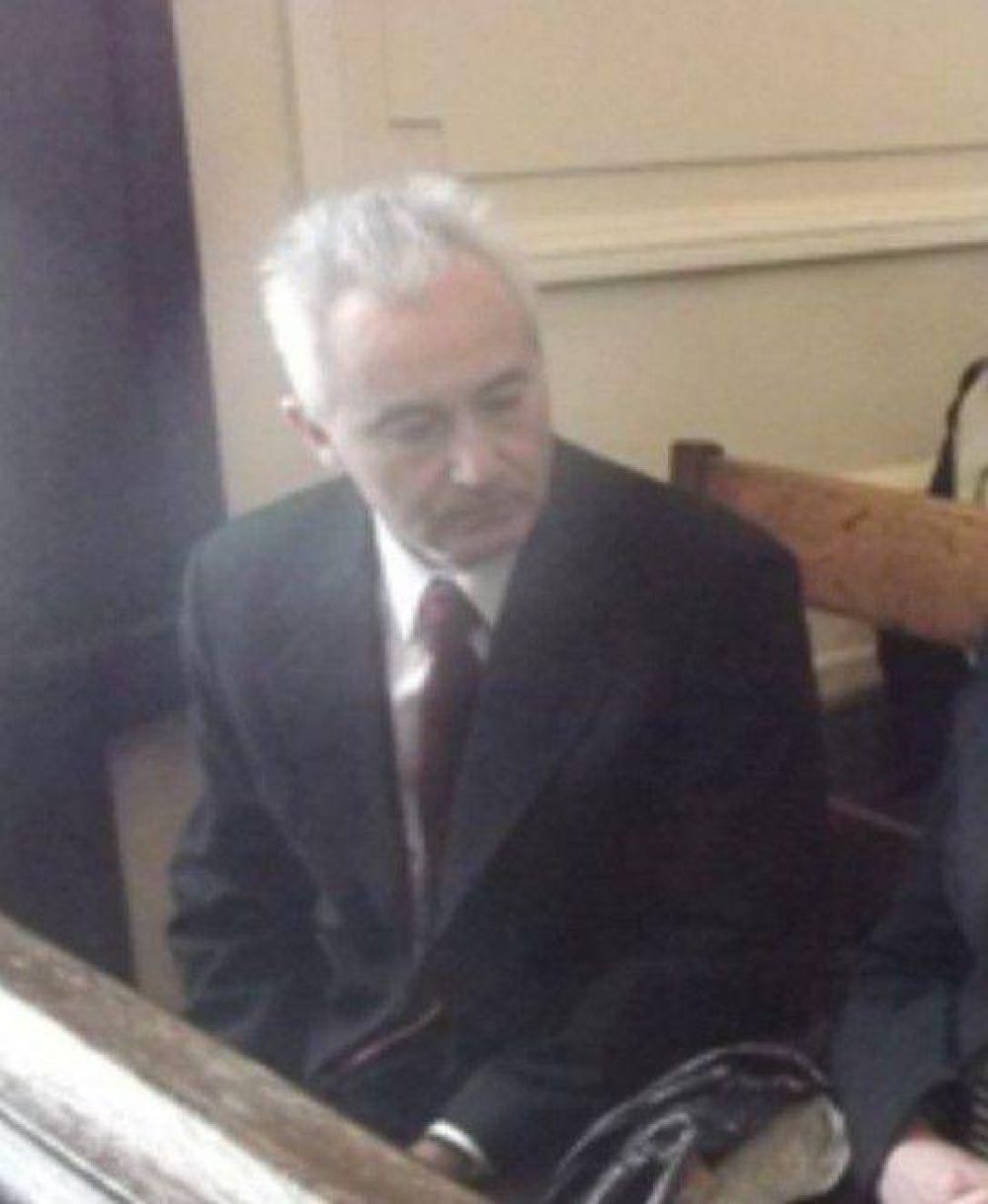 El�as Blanco: D�a a d�a, va desgran�ndose �la telara�a que hab�a construido la investigaci�n en un principio�