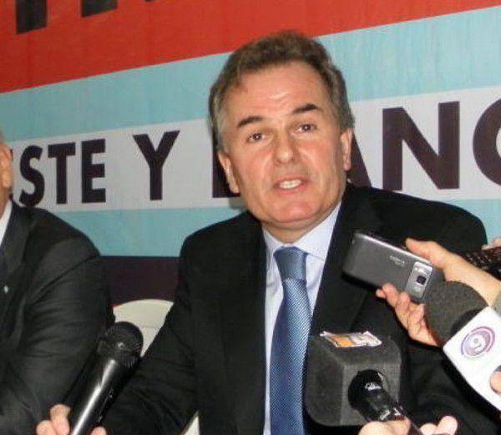 �El candidato del Pro ser� H�ctor Gay?