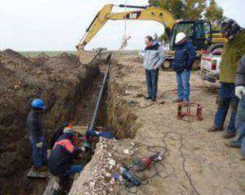 Avanza en Monte Hermoso la obra en el gasoducto que tambi�n abastece a Dorrego