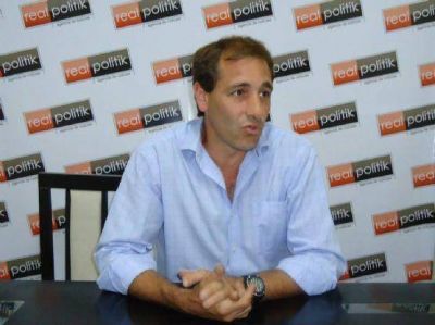 Julio Garro: �La gente no perdona, tiene la inundaci�n del 2 de abril realmente muy encarnada�
