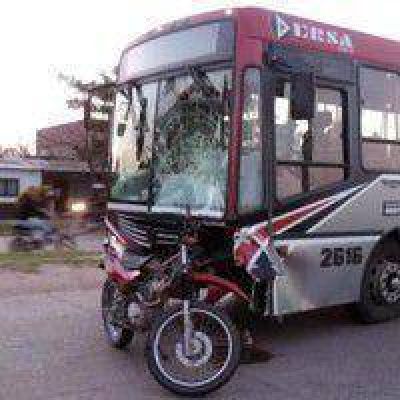 Resistencia: Muri� Jos� Eduardo Contreras tras chocar contra un colectivo