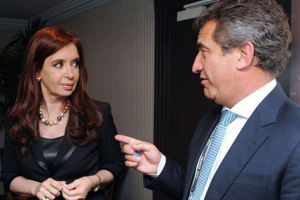 Cristina viaj� a Paraguay para devolver los muebles de Solano L�pez