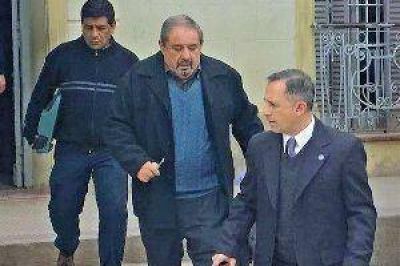Detienen a juez de paz, acusado de defraudaci�n