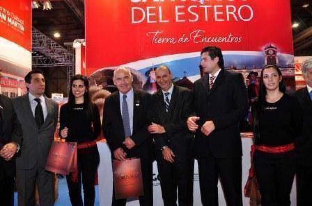 Con destacada presencia santiaguea, el ministro Meyer inaugur Expoeventos