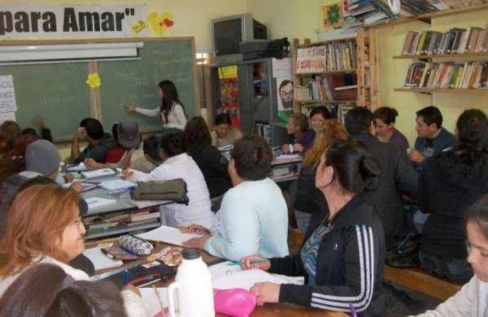 Biblioteca de Pilar rechaza 5 mil d�lares de empresa ligada a fondos buitre