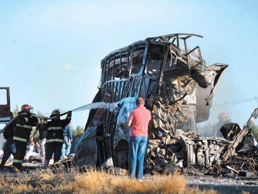 Tragedia en la Ruta 7: se complica la situaci�n de los polic�as imputados