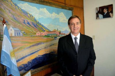 El PJ quiere tener como aliado al nuevo intendente de Capital