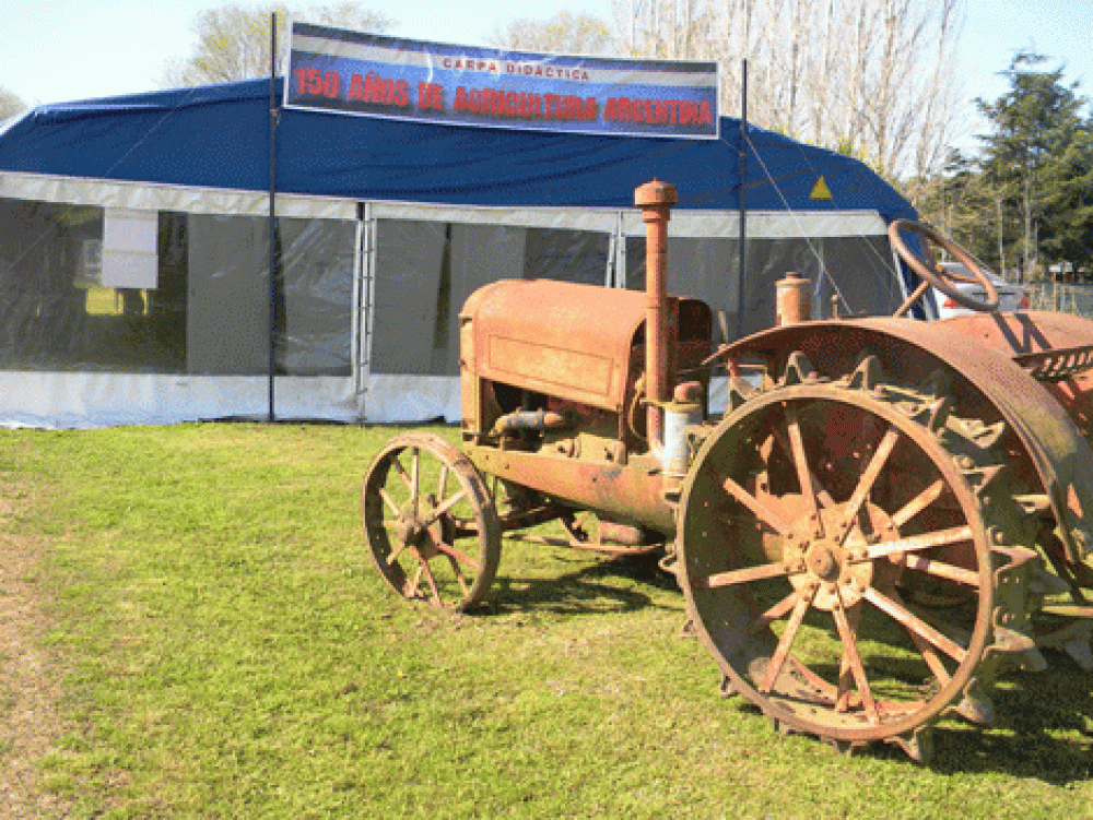 Carpa Did�ctica 2014 en la Expo Rural de Chivilcoy 