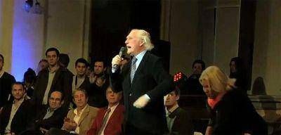 Fractura en FAUNEN: Carri� no soport� el discurso de Pino y se fue. Solanas la trat� de 