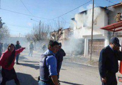 Vecinos del TCI quemaron la casa de los Felipitos 