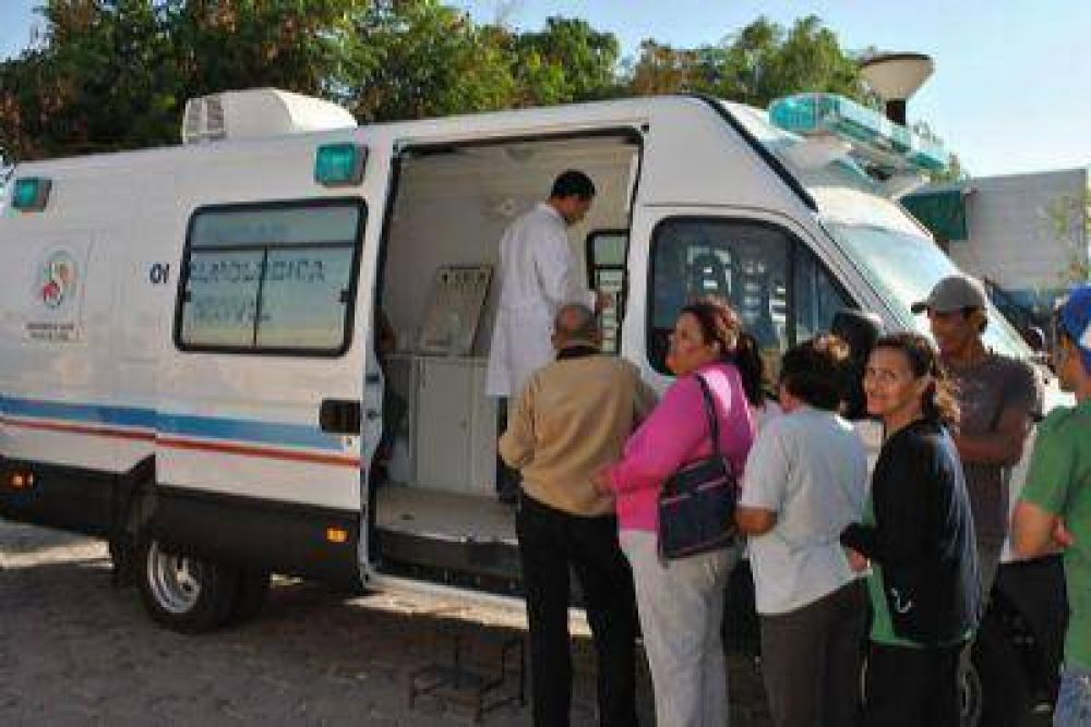 Desde Chepes lanza la campa�a de �Anteojos para Todos� en toda la provincia