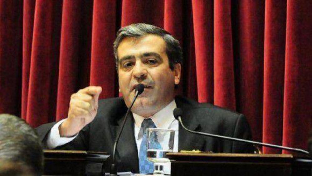 Cano pidi� que el Estado controle precio de la garrafa social