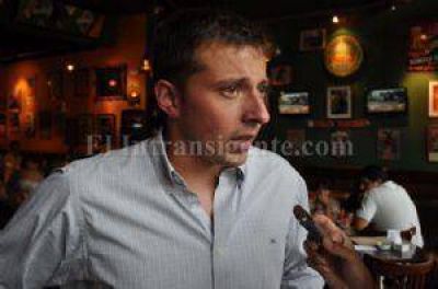 Mat�as Assennato: �Romero, G�mez Diez y Olmedo vienen a vender el pasado como futuro�
