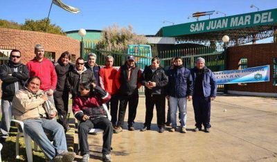 Continuar� el paro de choferes de larga distancia
