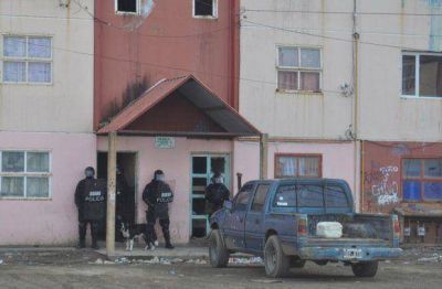 Enfrentamientos entre polic�as y delincuentes en Chacra IV