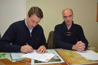 El administrador del Instituto de la Vivienda recorri� el barrio de Tornquist
