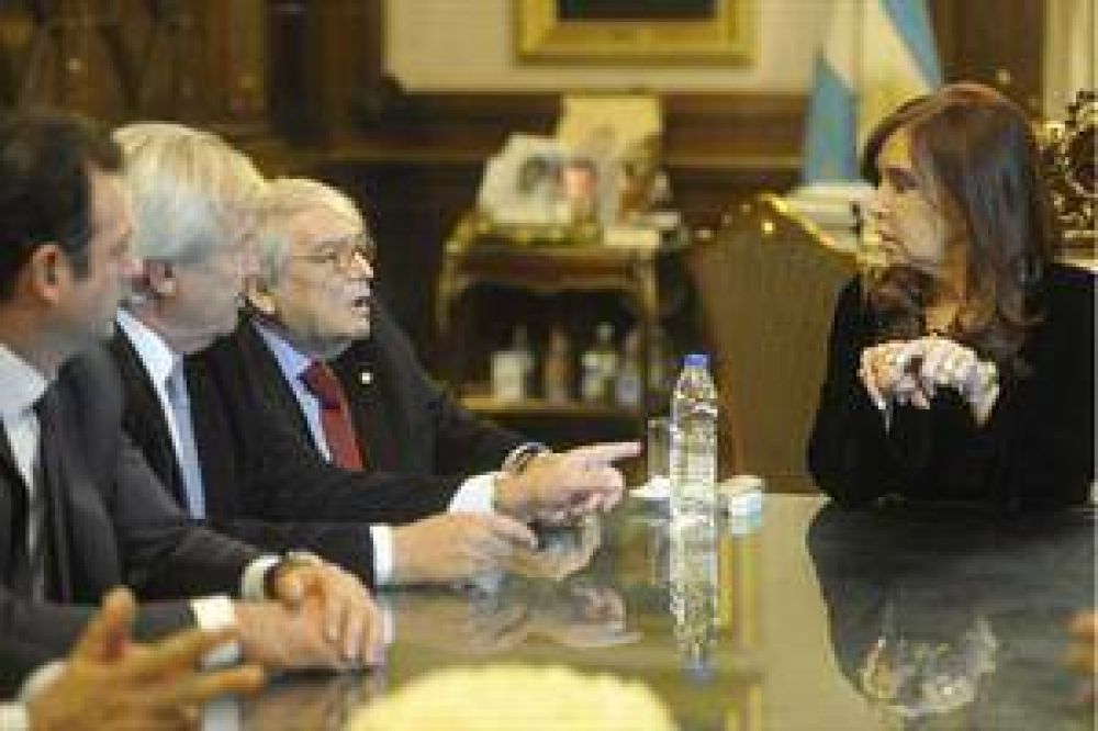 En disputa con los empresarios, el Gobierno defiende los cambios en la ley de abastecimiento