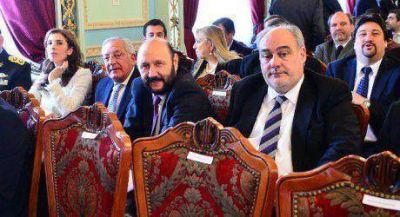 Insfr�n aval� la decisi�n de fortalecer las relaciones bilaterales con Paraguay