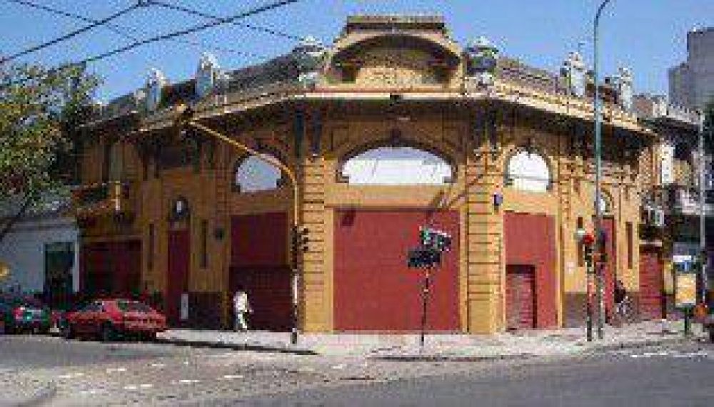 Clausuraron �El Teatro� de Flores por peligro de derrumbe