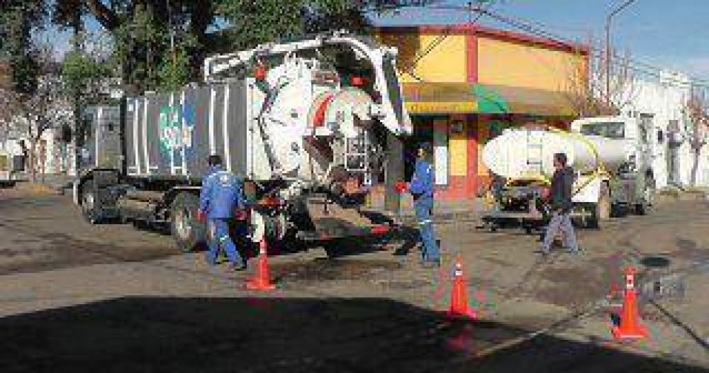 Realizan la desobstrucci�n cloacal en la red troncal