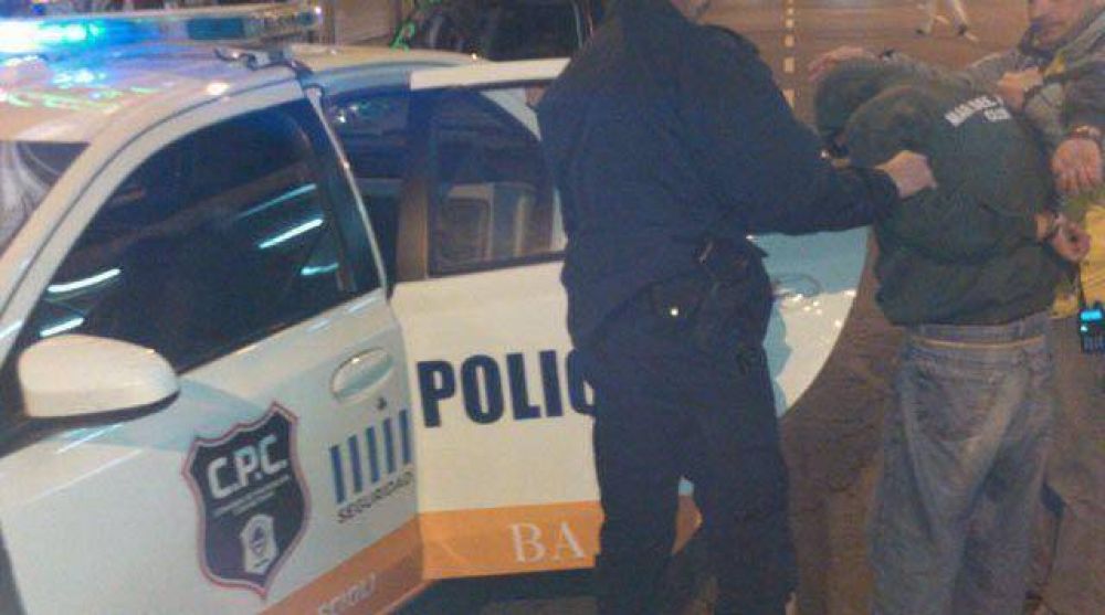 Le peg� un tiro en la pierna despu�s de jugar un partido de F�tbol