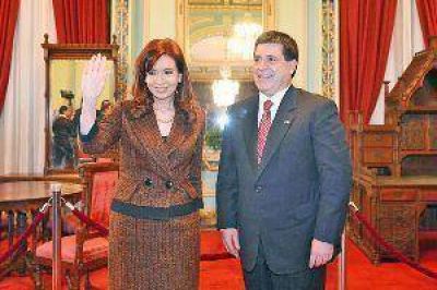 La gobernadora Claudia Zamora acompa�� a la Presidenta en un hist�rico acto en Paraguay