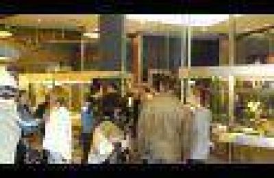Asaltaron Vendemmia de La Barraca Mall y los ladrones quemaron el auto en el que huyeron