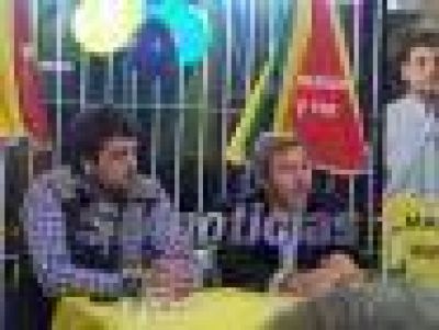 Rogelio Frigerio visit� el local de Lucas Delfino y dijo que �el pa�s necesita otra visi�n de futuro